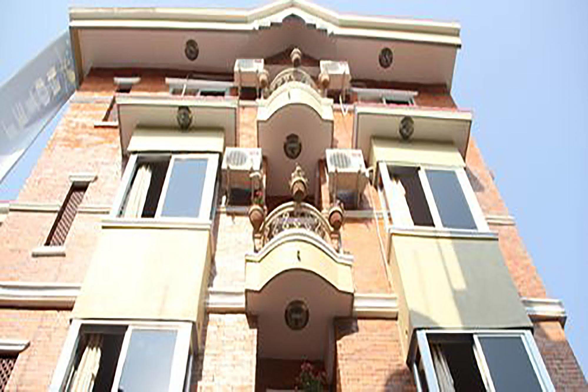 Hotel Half Moon Pokhara Exterior photo